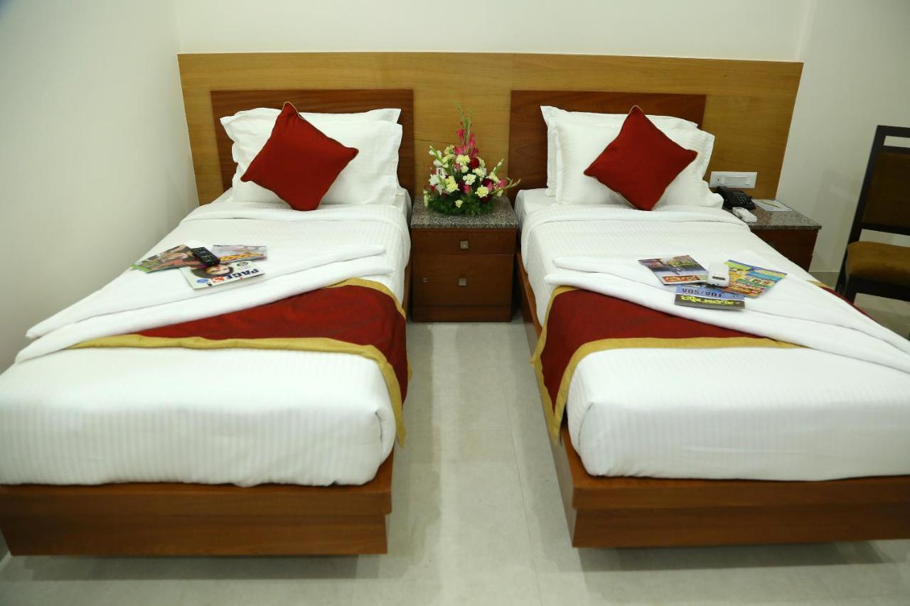 Hotel U.T.Elegance Bangalore Exterior photo