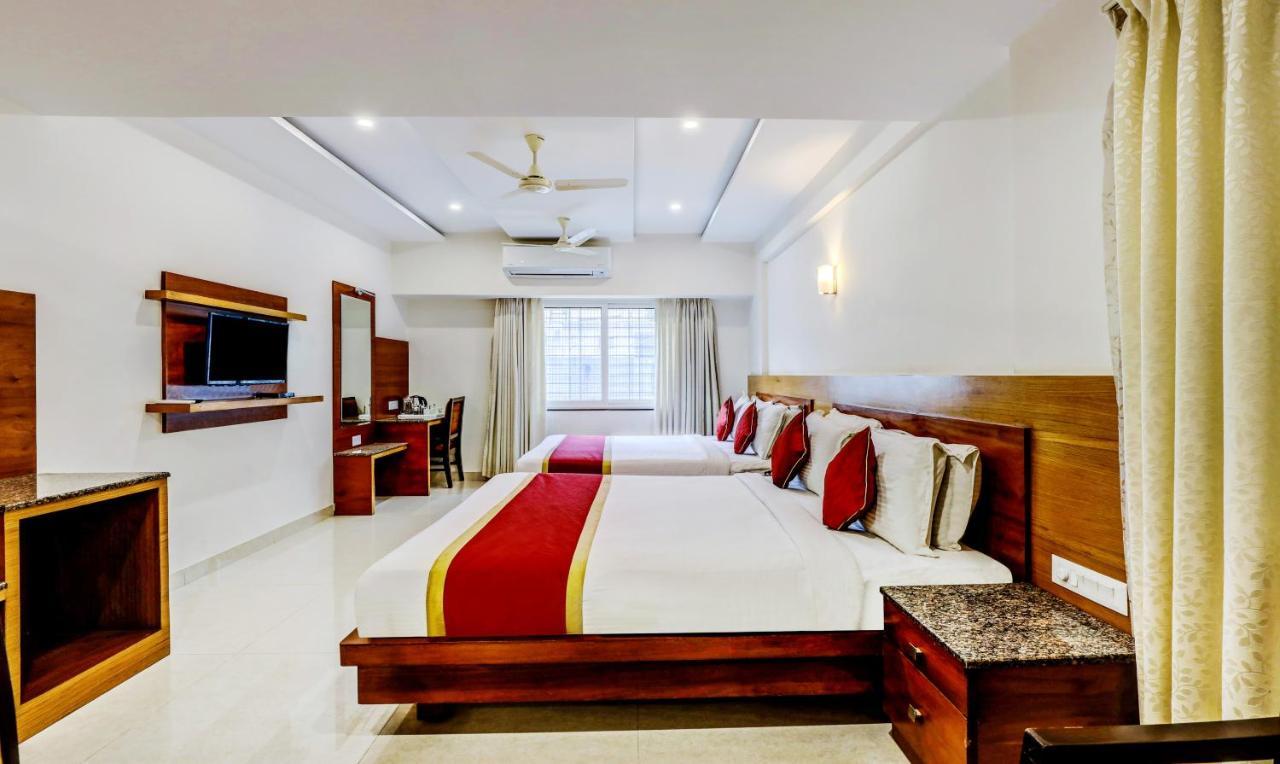 Hotel U.T.Elegance Bangalore Exterior photo