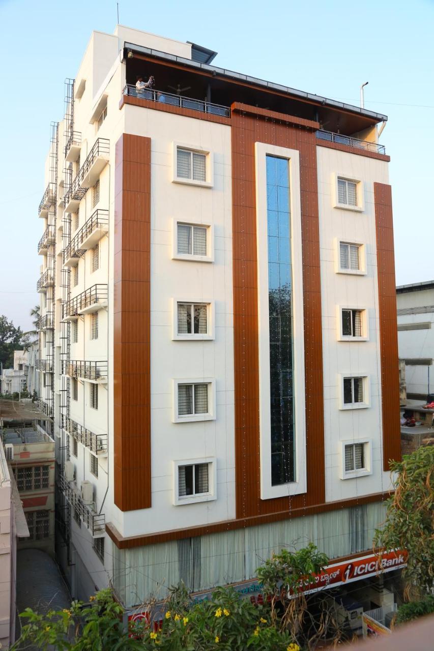 Hotel U.T.Elegance Bangalore Exterior photo
